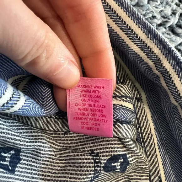 Victoria Secret Pink - Shorts - Size 6 - Picture 7 of 9